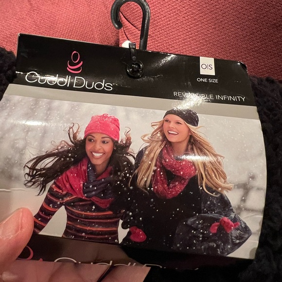 NWT scarf - Picture 5 of 5